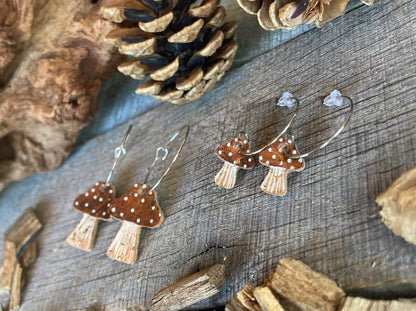 Brown Toadstool Mini Hoops