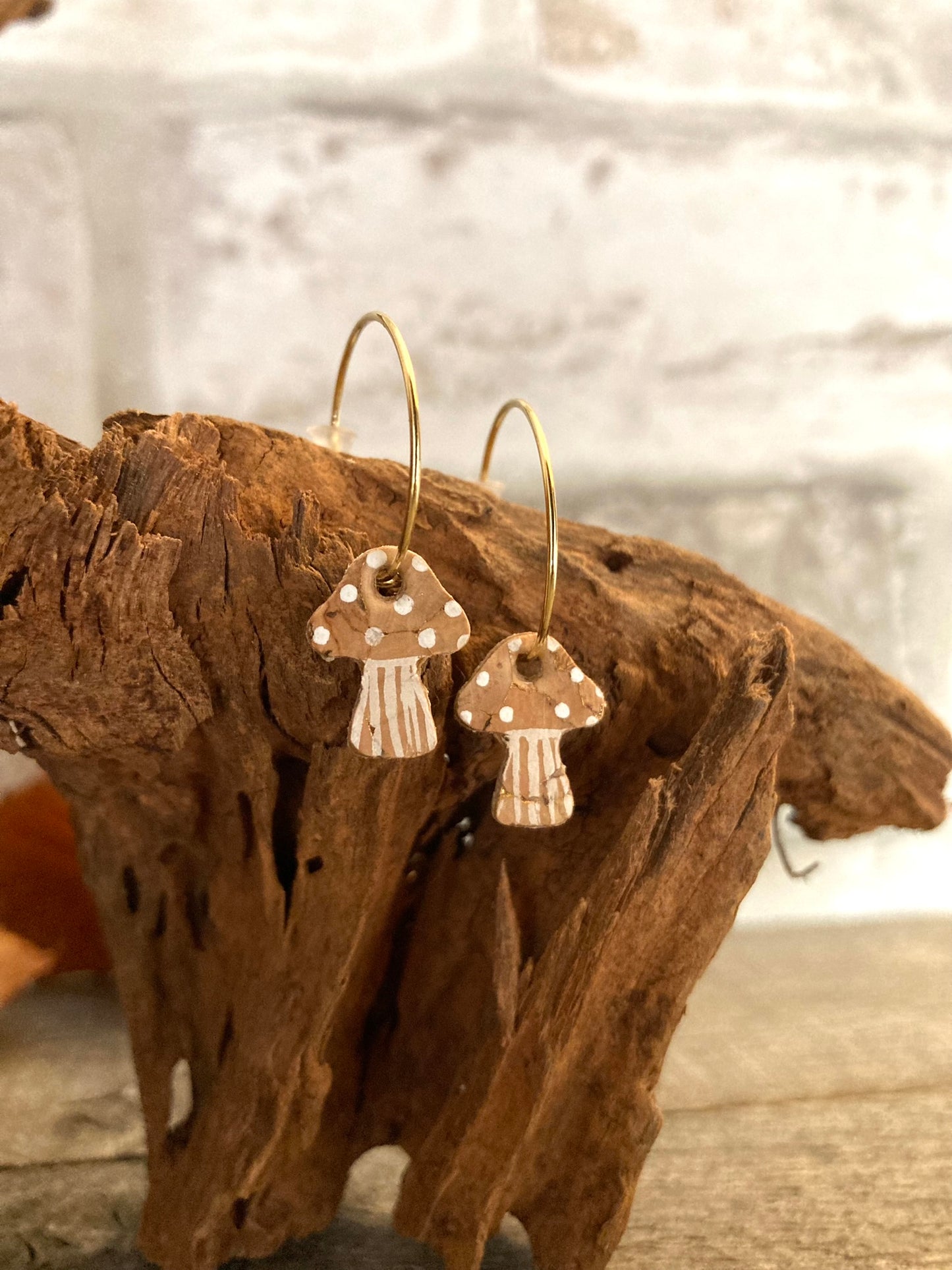 Natural Toadstool Mini Hoops