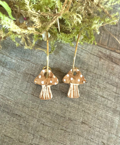 Natural cork toadstool mini earrings